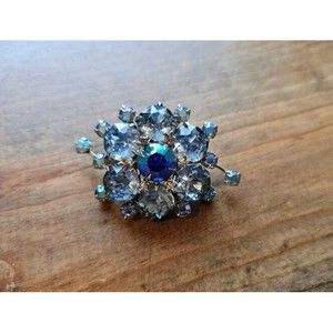 Beautiful Aqua Blue Pronged Starburst Brooch